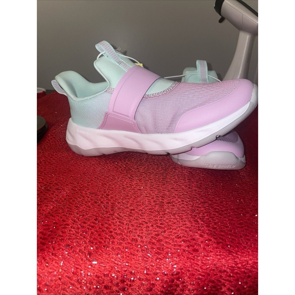 Dillon Slip-On Performance Sneakers - All In Motion Size 6